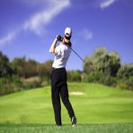 ゴルフにおける”真っ直ぐ飛ばす”の錯覚とは？